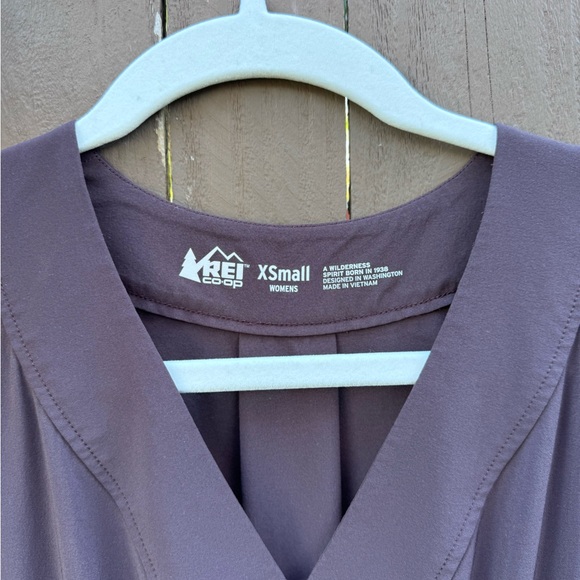 REI Aoraki Travel Dress, Size XS, Chocolate Plum - Picture 3 of 3